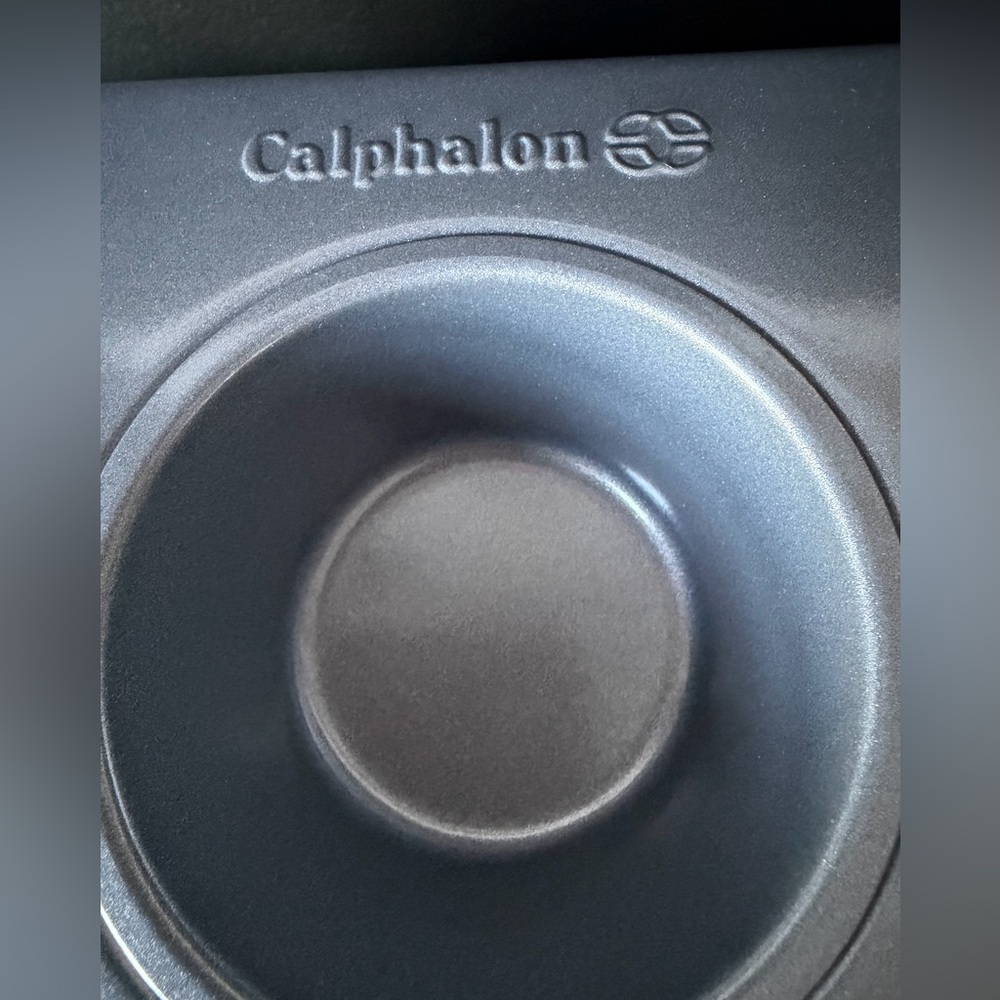 Calphalon Nonstick Muffin Pan - Picture 2 of 3